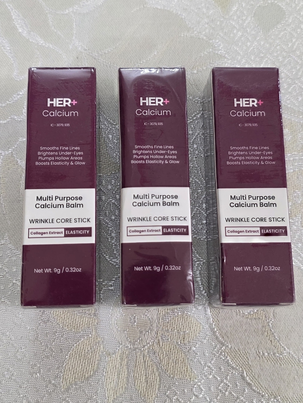 3 Her Calcium Multi-Purpose Calcium Balm Wrinkle Fine Lines Glow Core Stick
